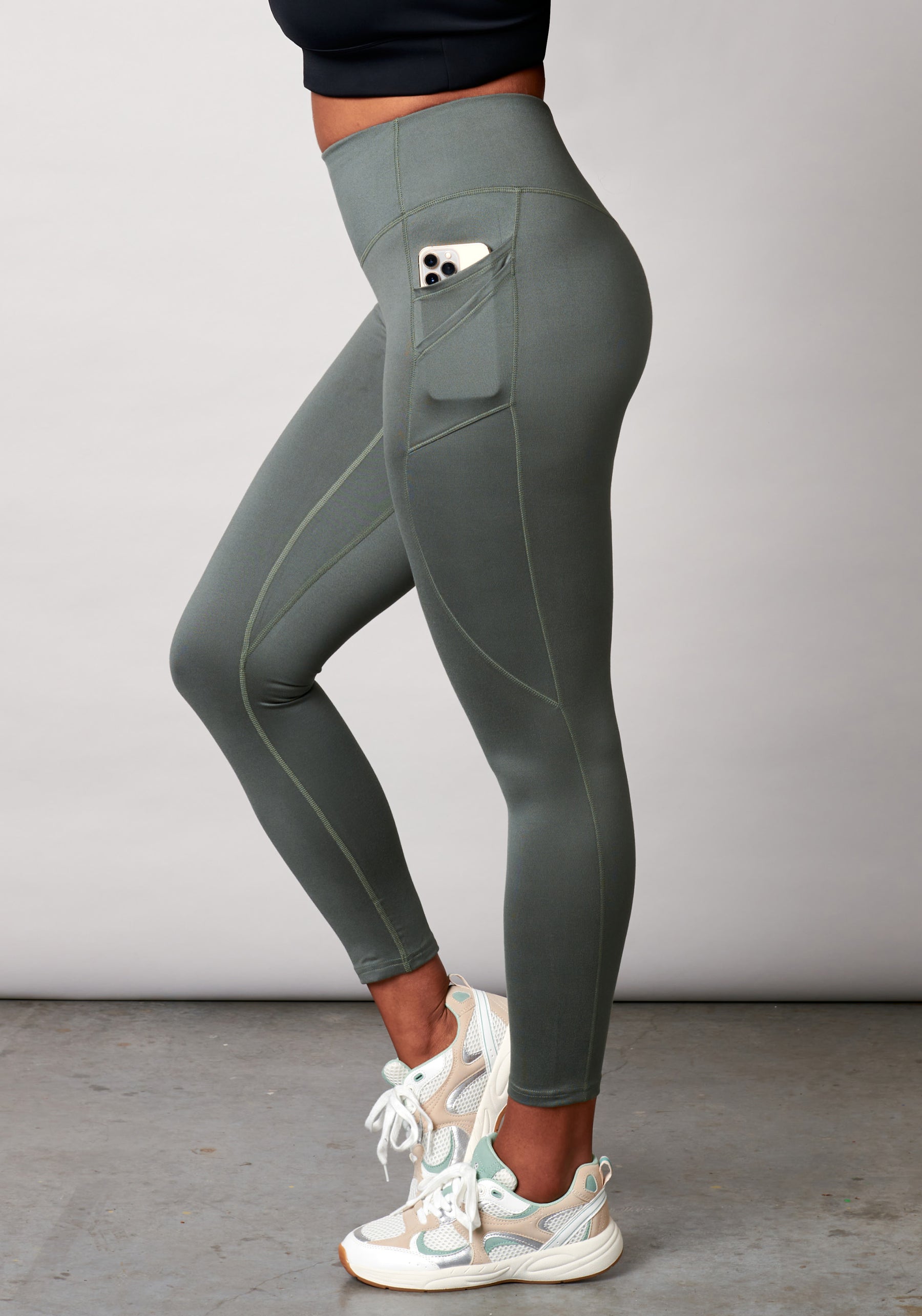 Pure medicine' Crossover leggings with pockets